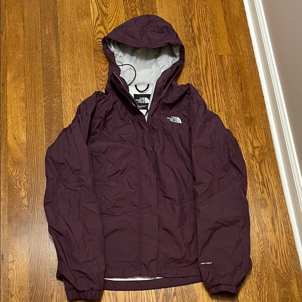 Women’s plum purple north face size medium rain coat lightweight jacket